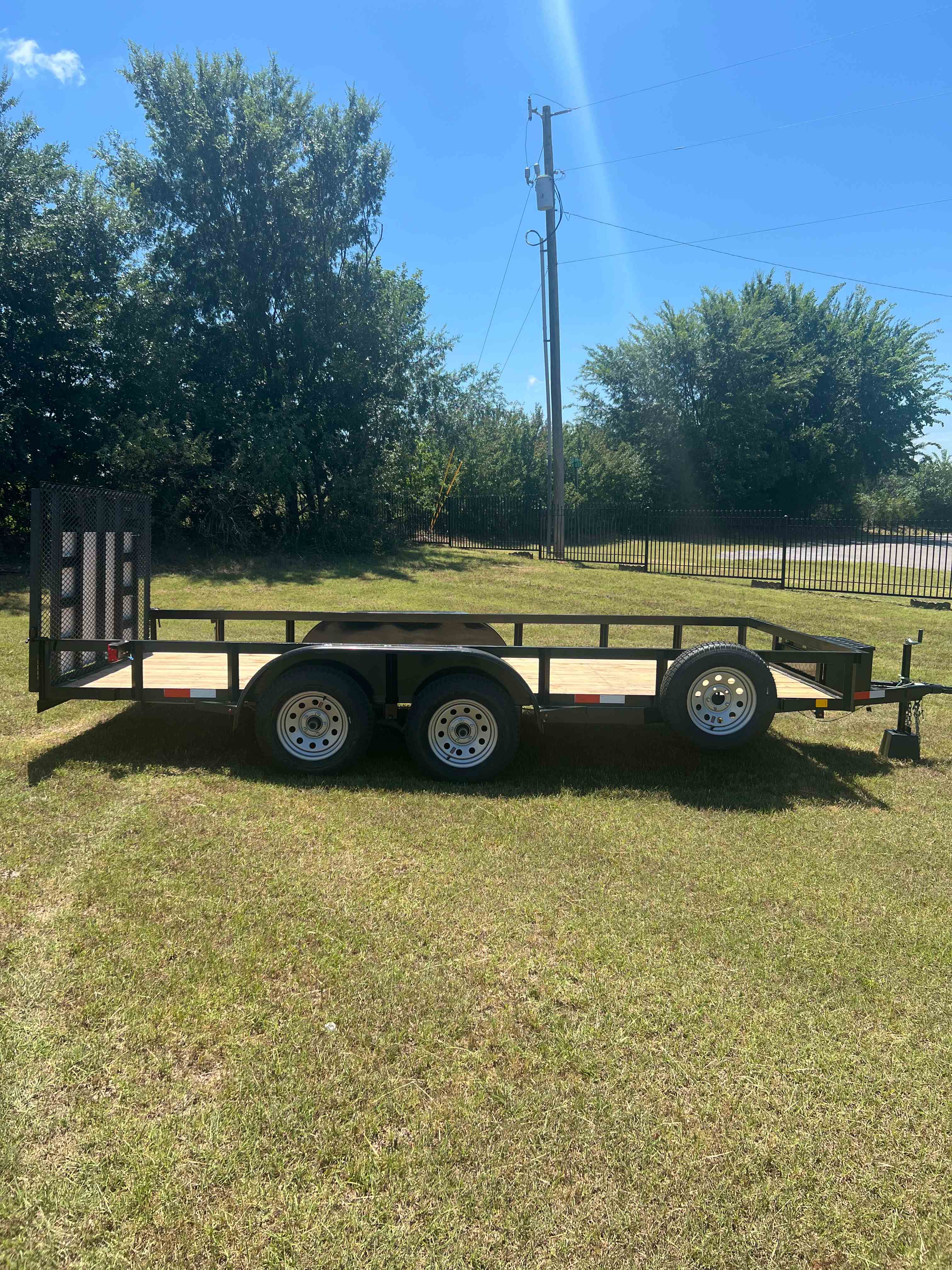 2026 CM 16x7 utility trailer rental in Blanchard Oklahoma – 5500 lb capacity